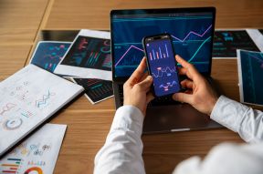 BYDFi vs Bybit Mobile