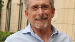 Dr. Michael Lesem