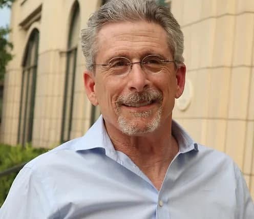 Dr. Michael Lesem