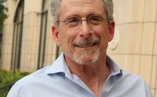 Dr. Michael Lesem