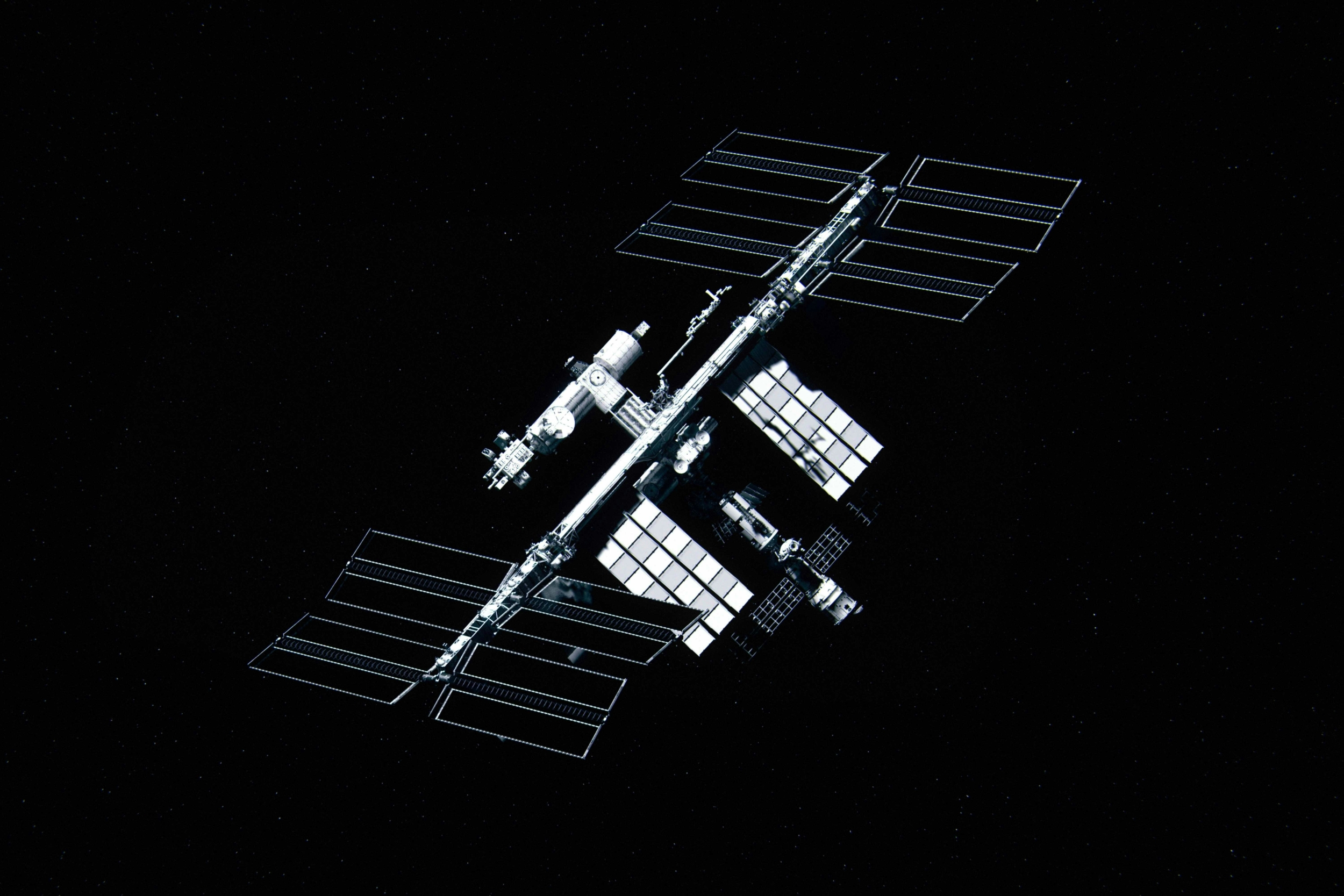 NASA Plans To Deorbit The International Space Station Into Ocean NASA Plans To Deorbit The International Space Station Into Ocean