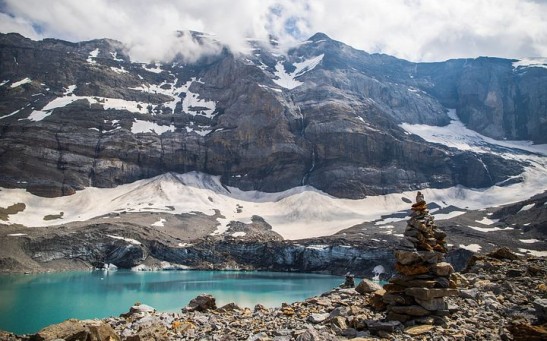 The Crumbling Ice Sheets of the Earth