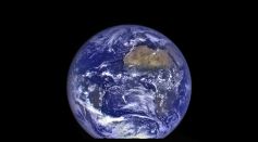 After 50 Years, Earth Receives Laser Signals From the Moon