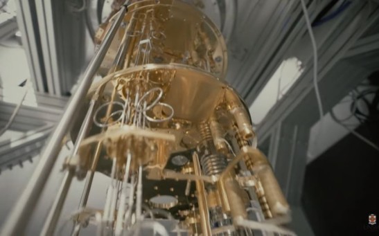 'Missing jigsaw piece’: engineers make critical advance in quantum computer design