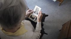 A woman, suffering from Alzheimer's dese