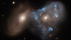 Galaxy Collision Creates 'Space Triangle' in New Hubble Image