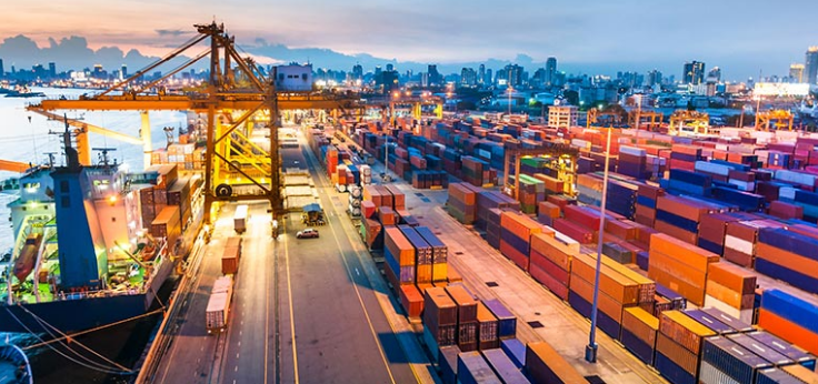 How Container Tracking Software Solves the Problems of Maritime Logistics