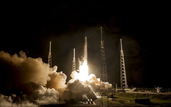 Spacecraft launch