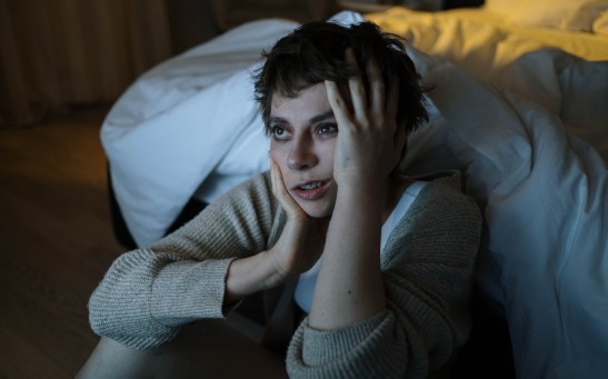 Understanding and Tackling Racing Thoughts at Night: A Guide to Managing Insomnia