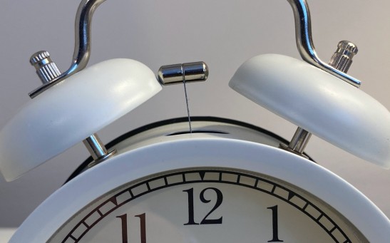 Do You Hit the Snooze Button on Your Alarm? New Research Suggests It Might Help Improve Cognitive Performance in the Morning