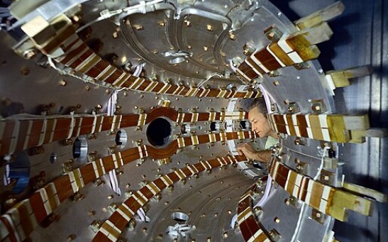U.S. Department of Energy’s Dual Approach Facilitates Greater Plasma Control During Fusion Reactions