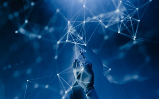 Harvard Professor Says We Might Encounter Superhuman Intelligence on Earth in the Next Decade in These 2 Forms